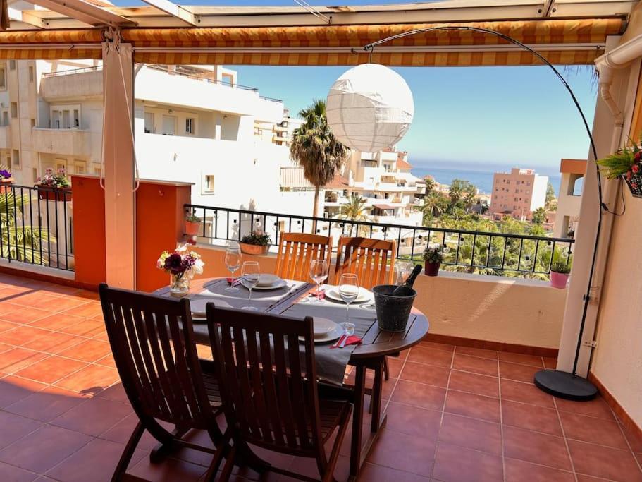 Benalmadena Costa Malaga Apartamento Muy Acogedor Con Vistas Al Mar Terraza Gigante Para Verano E Invierno Parking ภายนอก รูปภาพ