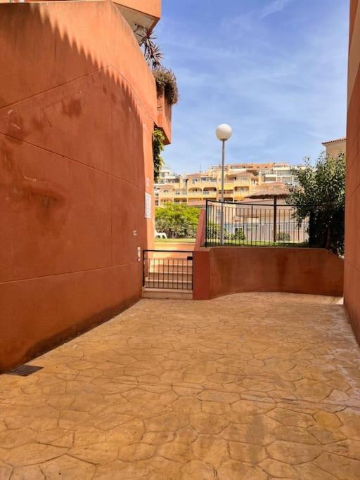 Benalmadena Costa Malaga Apartamento Muy Acogedor Con Vistas Al Mar Terraza Gigante Para Verano E Invierno Parking ภายนอก รูปภาพ