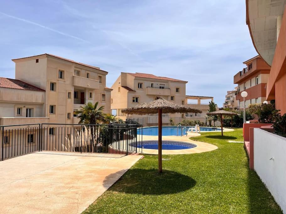 Benalmadena Costa Malaga Apartamento Muy Acogedor Con Vistas Al Mar Terraza Gigante Para Verano E Invierno Parking ภายนอก รูปภาพ
