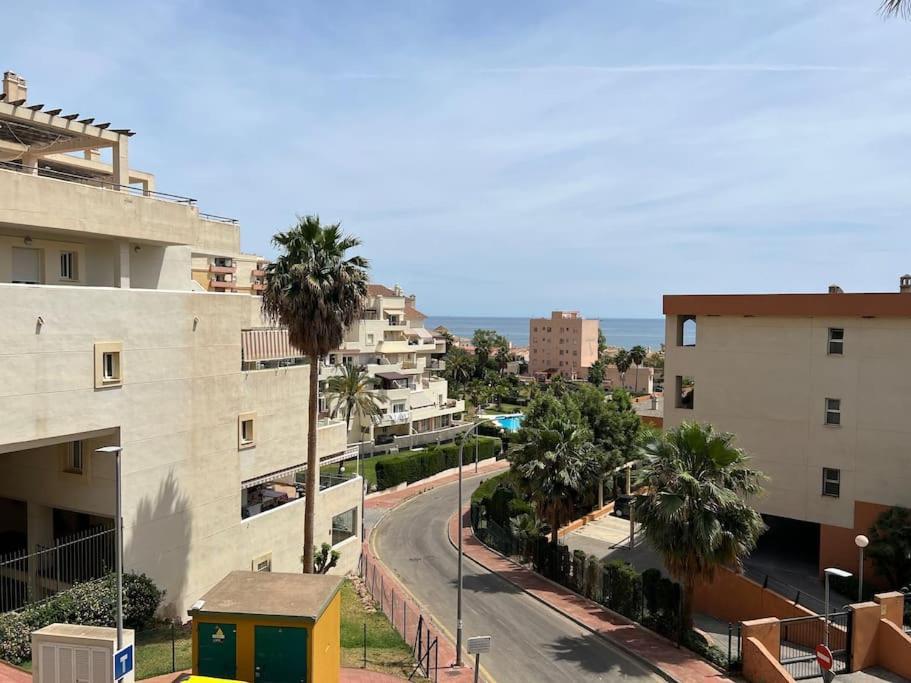 Benalmadena Costa Malaga Apartamento Muy Acogedor Con Vistas Al Mar Terraza Gigante Para Verano E Invierno Parking ภายนอก รูปภาพ