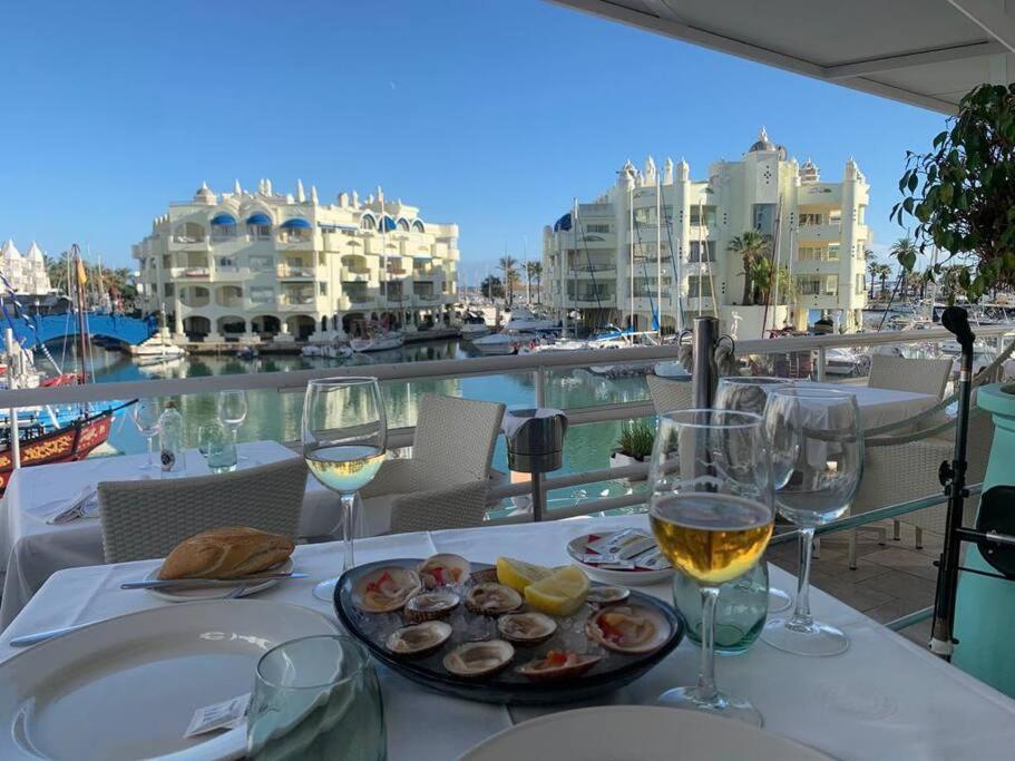 Benalmadena Costa Malaga Apartamento Muy Acogedor Con Vistas Al Mar Terraza Gigante Para Verano E Invierno Parking ภายนอก รูปภาพ